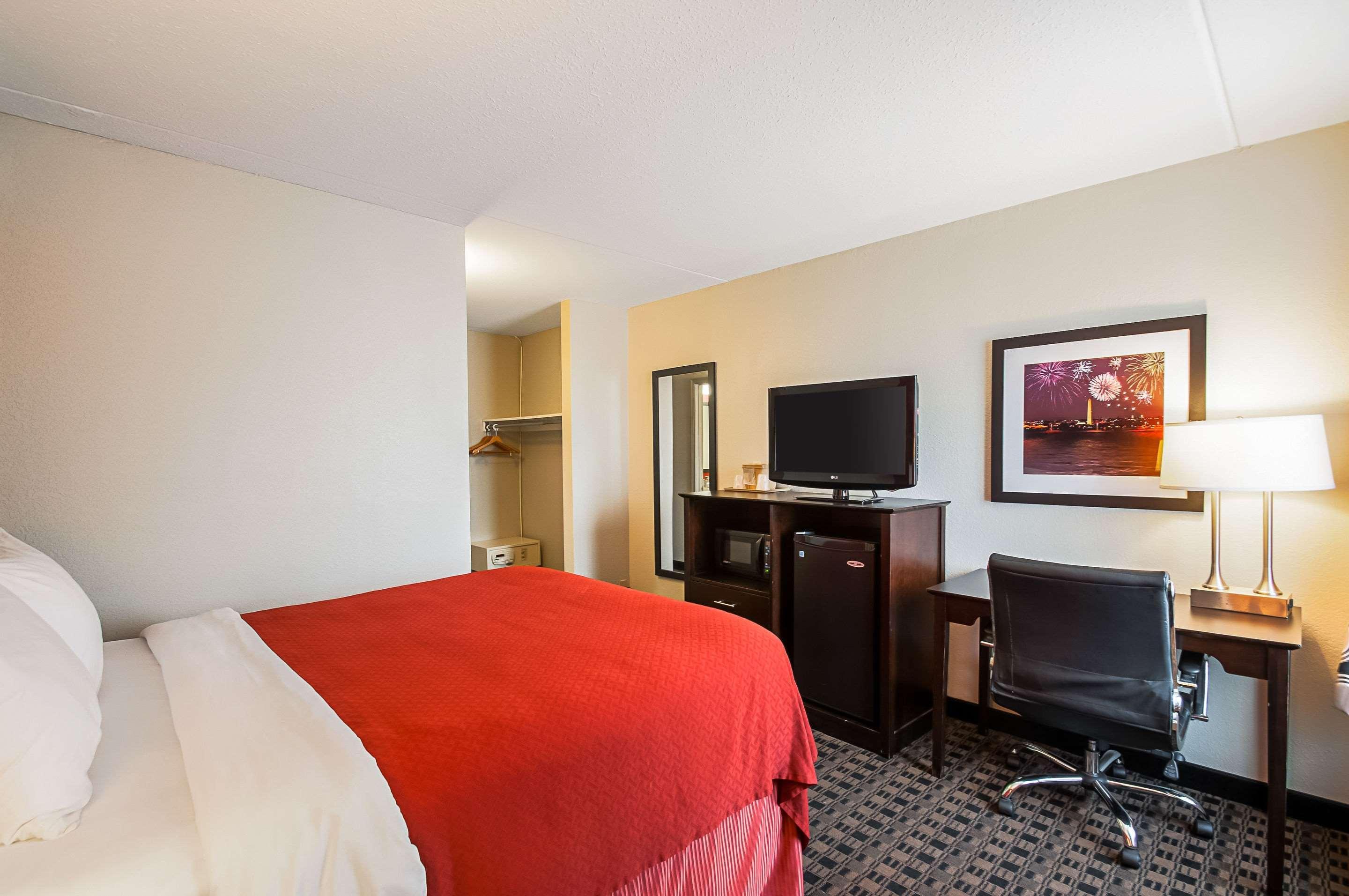 Quality Inn Near Potomac Mills Woodbridge Eksteriør bilde