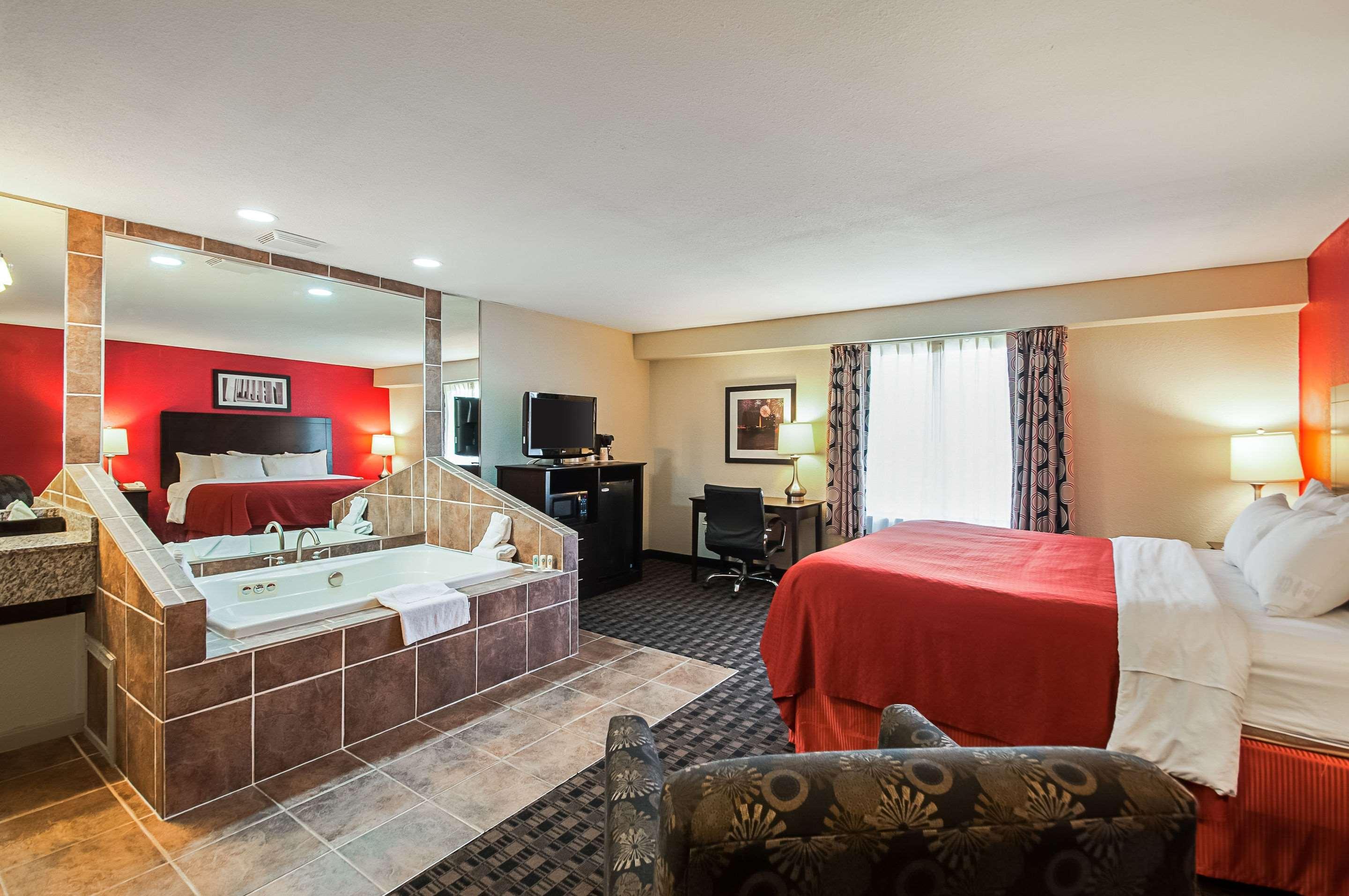 Quality Inn Near Potomac Mills Woodbridge Eksteriør bilde