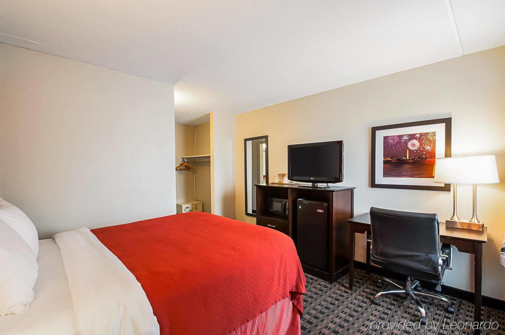 Quality Inn Near Potomac Mills Woodbridge Eksteriør bilde